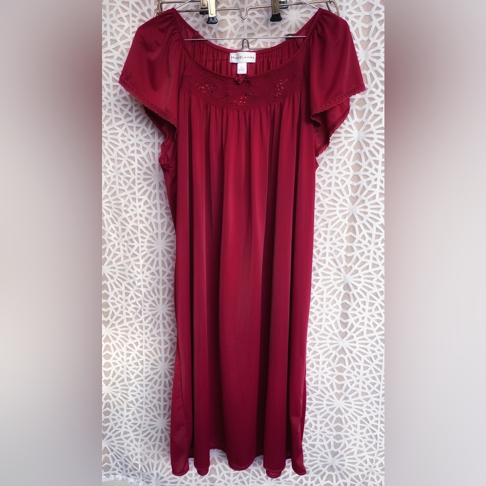 Miss Elaine • Maroon Lightweight Sleep Gown Size L